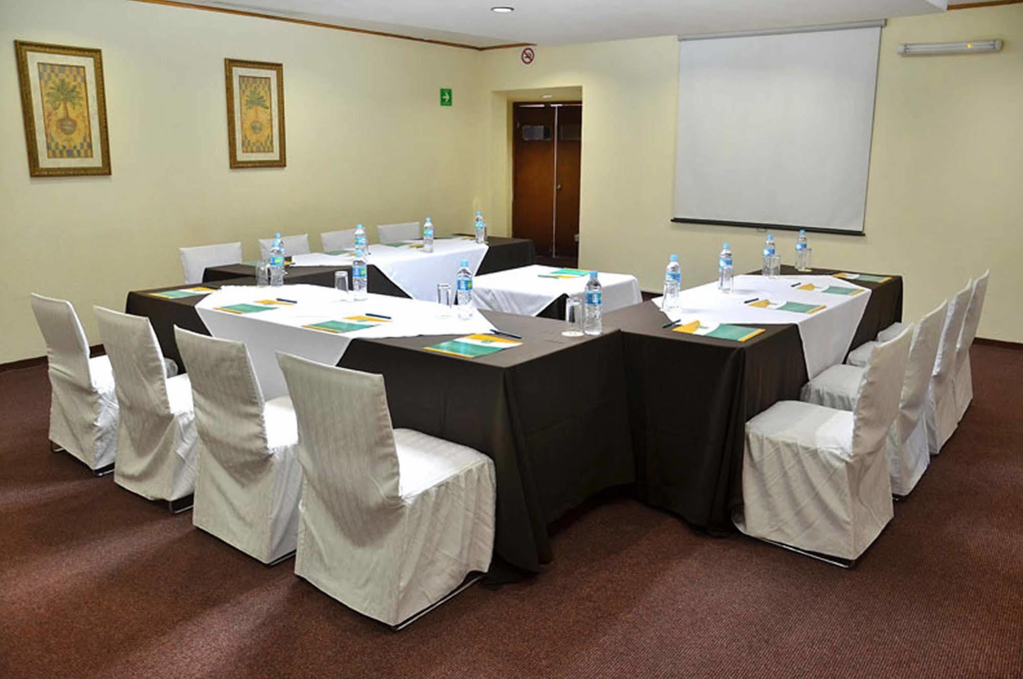 Gamma Ciudad Obregon Hotel Бизнес снимка